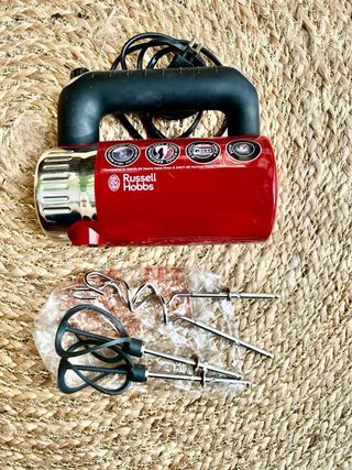 Batidora amasadora Russell Hobbs retro roja