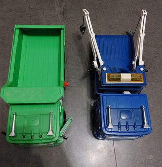 2 Camiones grúa juguete.