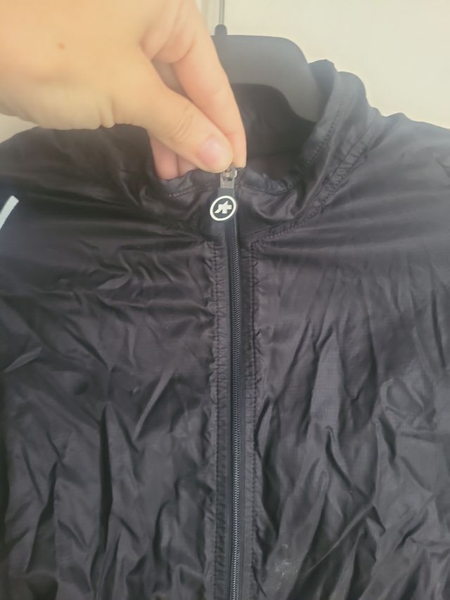 Maillot corta viento assos