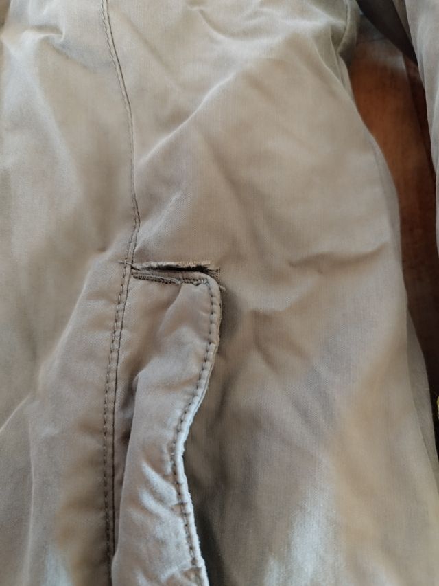 Abrigo talla 10 años con bordados