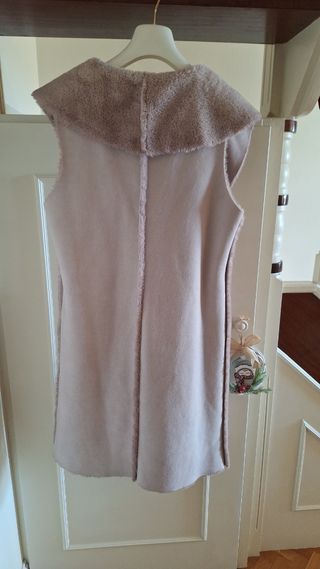 Chaleco pelo y antelina rosa