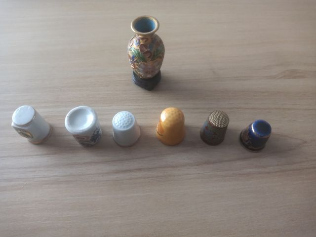 Dedales y jarron chino miniatura