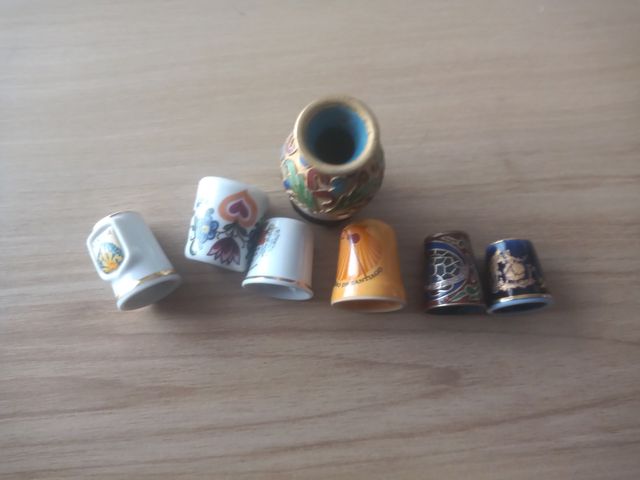 Dedales y jarron chino miniatura