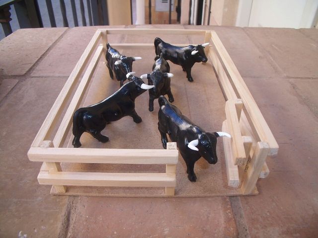 JUGUETES DE TOROS