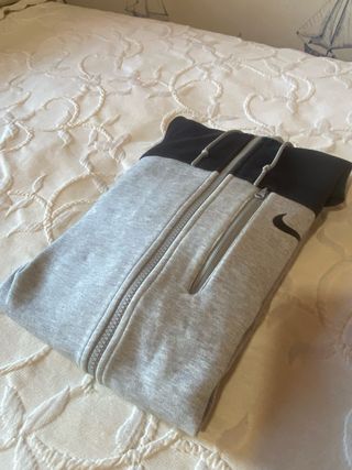 Chaqueta deportiva nike