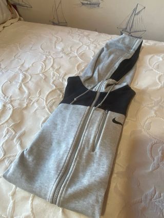 Chaqueta deportiva nike