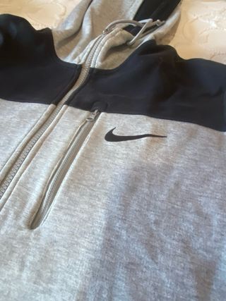 Chaqueta deportiva nike