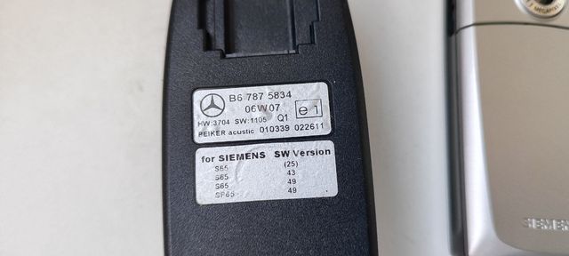 Soporte teléfono móvil Mercedes-Benz con teléfono