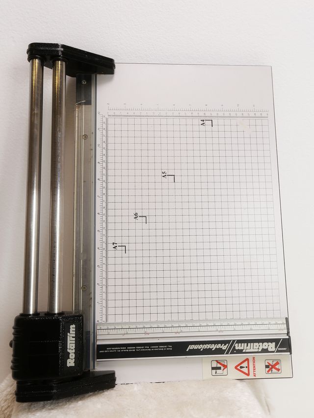 Cizalla fotográfica  Rotatrim A4 - 30 cm