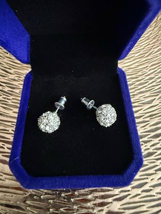 Pendientes con cristsles. Nuevos