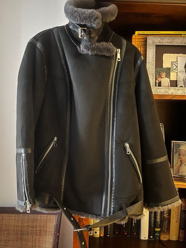 Bicker Zara simil piel negro forrado simil