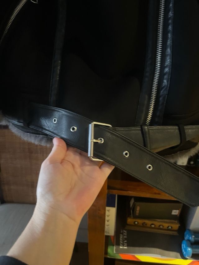 Bicker Zara simil piel negro forrado simil