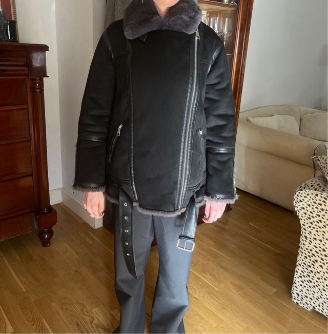 Bicker Zara simil piel negro forrado simil