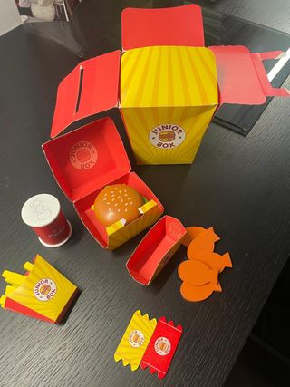 vendo cocinita de madera para niñ@s