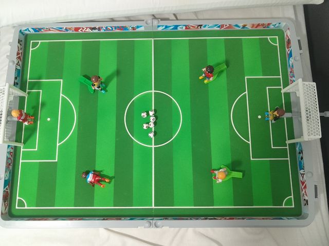 Futbolín playmobil