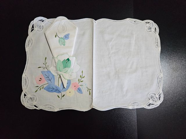 Tovaglietta con tovagliolo