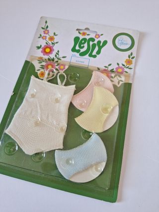 Lesly blister muñeca
