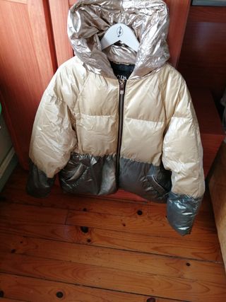 Plumífero zara talla xs