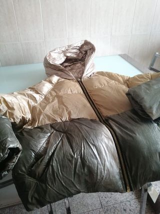 Plumífero zara talla xs