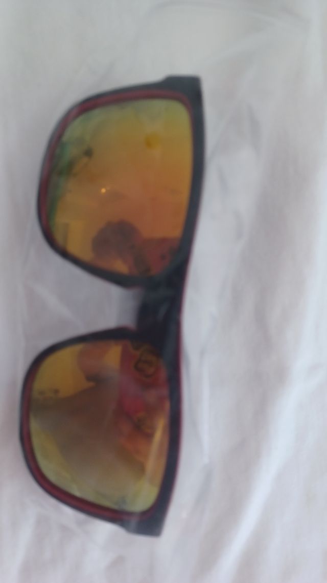 Gafas de sol 9 euros unidad