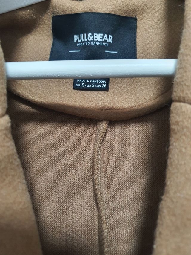 Abrigo camel Pull & Bear