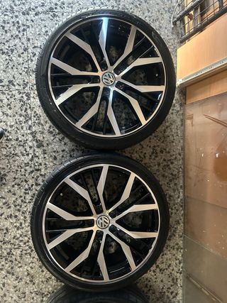 Llanta 19’ Santiago originales Golf gti 2019