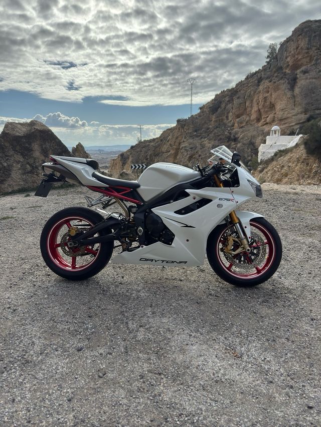 Triumph daytona 675R