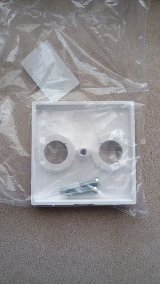 Embellecedor clavija TV y SAT. Nuevo