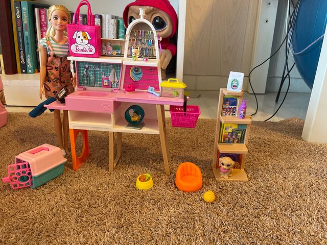 Barbie tienda de mascotas