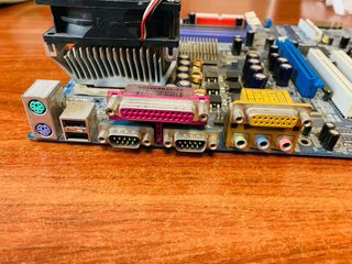 Placa base y micro AMD XP 1700