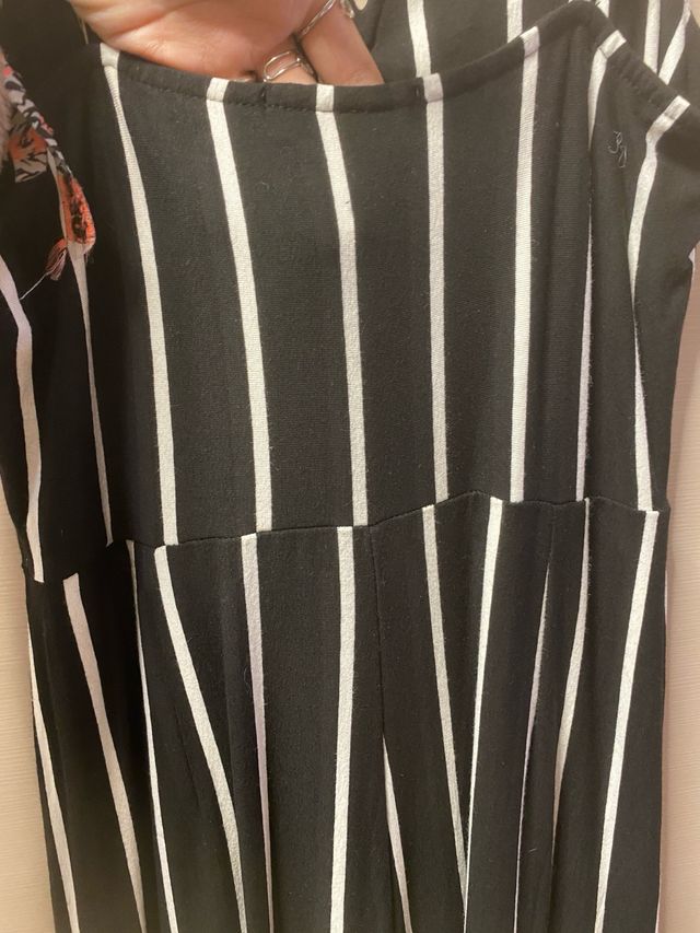 Mono largo a rayas de berskha