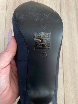 Zapatos negros de tacón