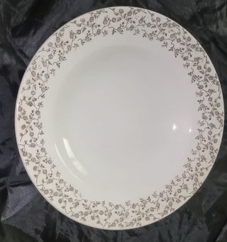 2 platos hondos Royal China Vigo