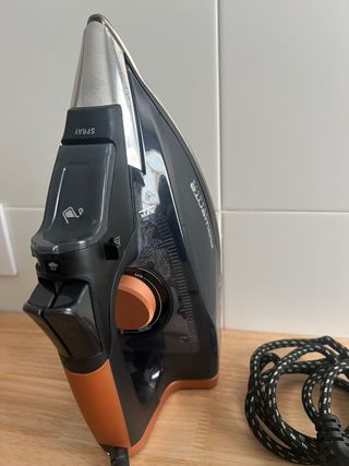 Plancha de ropa Rowenta