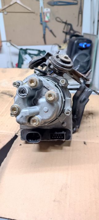 Bomba dirección electrónica Peugeot 407
