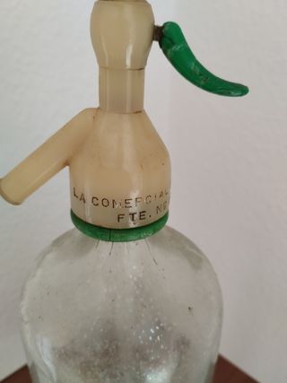 Antiguo sifón de soda 
