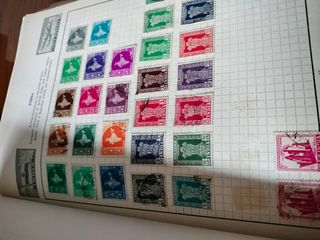 Álbum de sellos antiguo