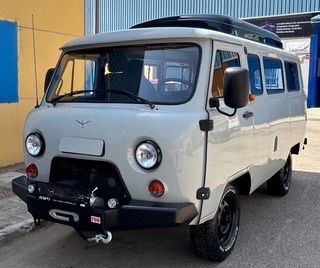 UAZ Bukhanka 2025