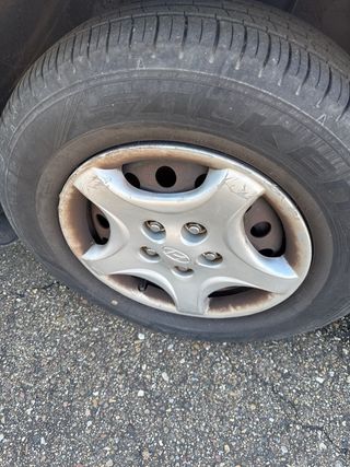 Juego 4 tapacubos Hyundai Trajet