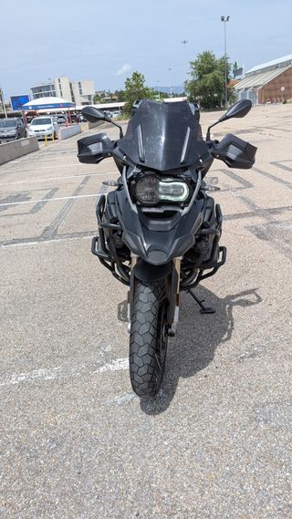 BMW R1250GS 2020 - 59.000 km - Neumáticos Pilot V 