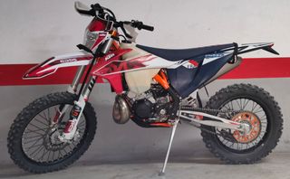 KTM EXC 250 2T AÑO 2023
