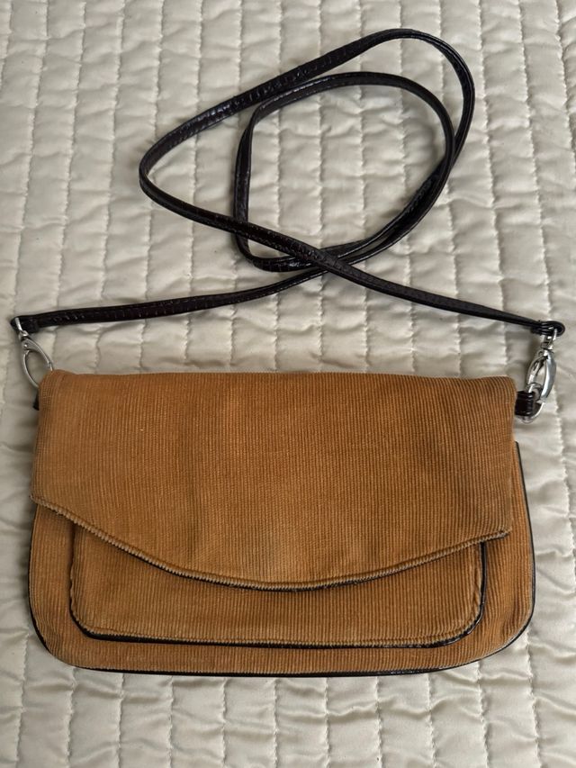 Bolso pana marca Essentials de el Corte inglés