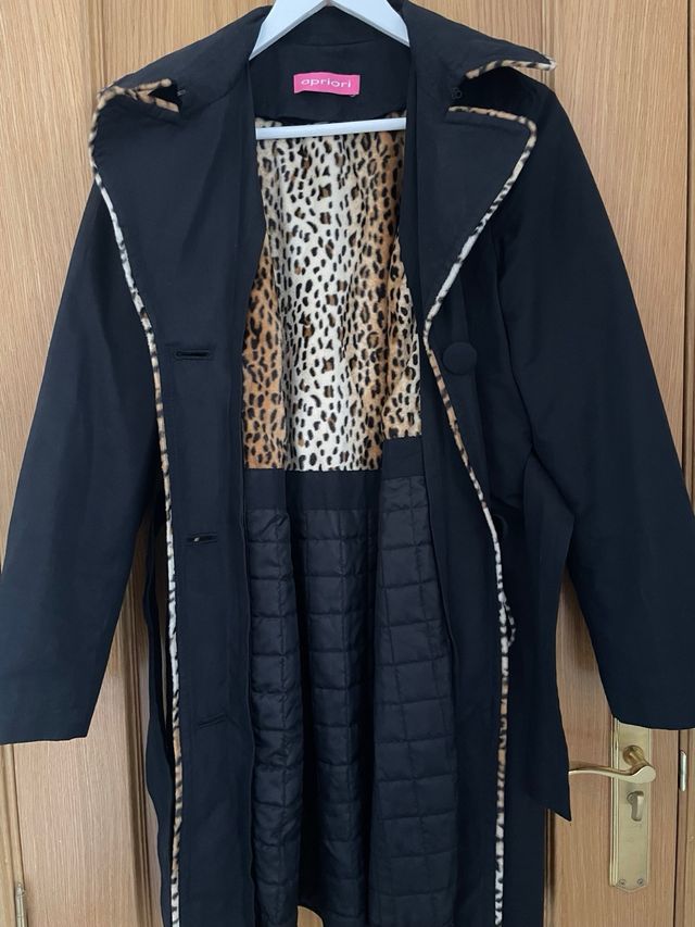 Gabardina con forro acolchado