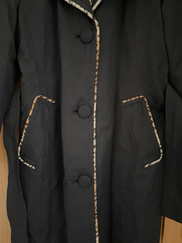 Gabardina con forro acolchado