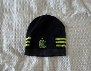 Gorro Selección Española y gorro negro