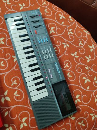 Boombox Sanyo M9930L