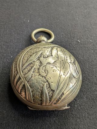 Cajita Art Nouveau para guardar soberanos de oro