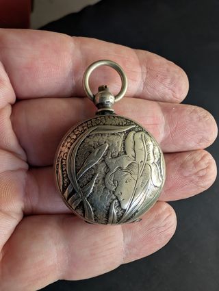 Cajita Art Nouveau para guardar soberanos de oro