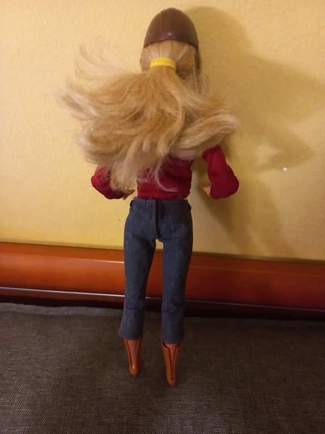 Muñeca BARBIE MATTEL AMAZONA