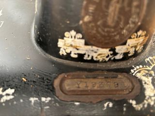 Maquina de coser singer